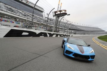 Corvette-Stingray-2021-Daytona500-PaceCar