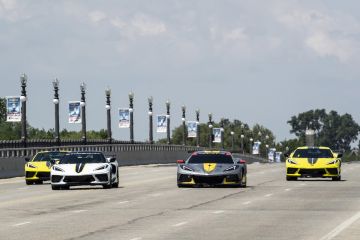 2022-Chevrolet-Corvette-Stingray-IMSA-GTLM-Championship-Edition-004