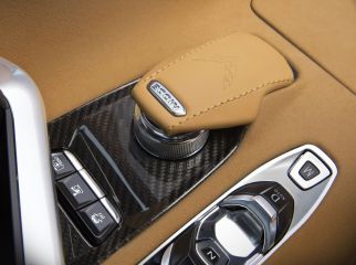 2020-Chevrolet-Corvette-Stingray-026
